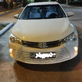 Toyota Camry 2016