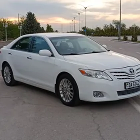 Toyota Camry 2011
