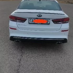 Kia Optima 2020