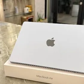 M5|16GB|MacBook 13 Silver