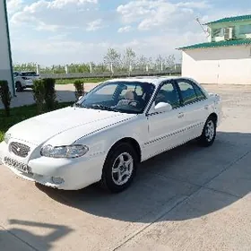Hyundai Sonata 1997