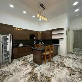 Çehow boýunça iň gowy Elitka