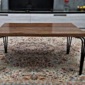 Berk žurnalny stolik