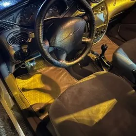 Ford Focus 2000
