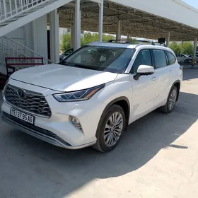 Toyota Highlander Hybrid 2024