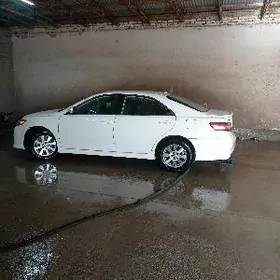 Toyota Camry 2010