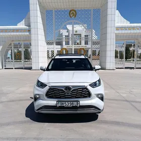 Toyota Highlander 2023