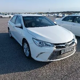 Toyota Camry 2017