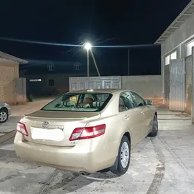Toyota Camry 2010