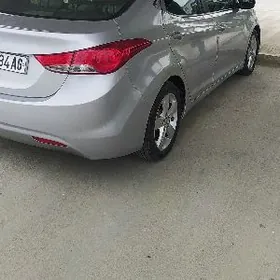 Hyundai Elantra 2011