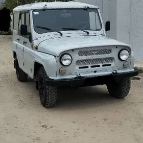 UAZ 469 2000