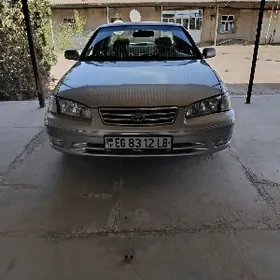 Toyota Camry 2000
