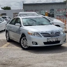 Toyota Camry 2011