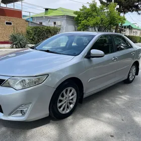 Toyota Camry 2013