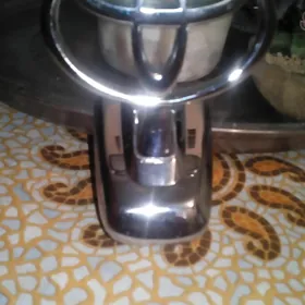 TAYOTA KAPOT EMBILEMA