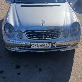 Mercedes-Benz E320 2003