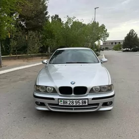 BMW E39 2002