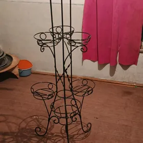 gül goýulýan stol