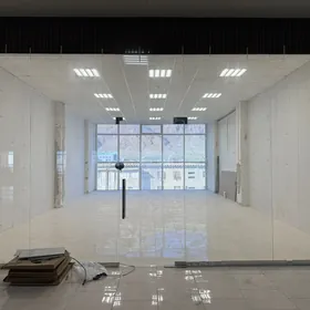 Tokgar söwda merkezde magazyn