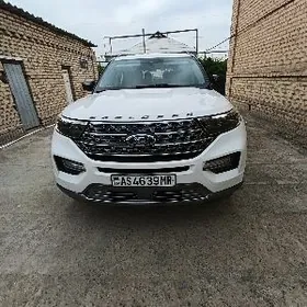 Ford Explorer 2022