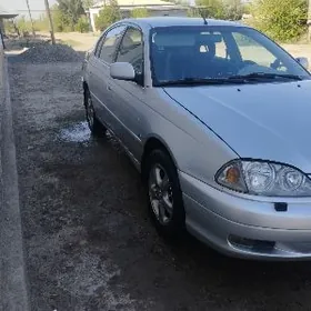 Toyota Avensis 2002