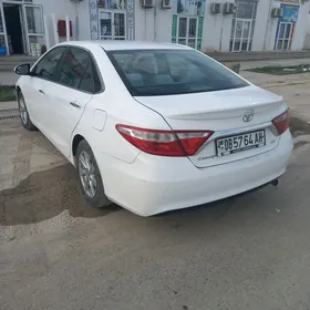 Toyota Camry 2016