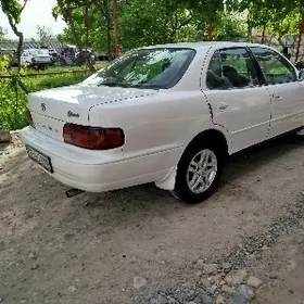 Toyota Camry 1995