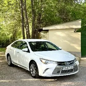Toyota Camry 2016