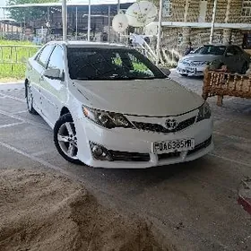 Toyota Camry 2012