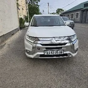 Mitsubishi Outlander 2022