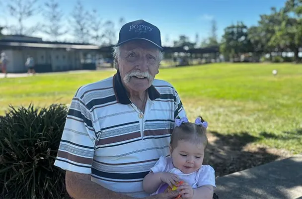 Стал дедушкой в 91 год: житель Австралии попал в Книгу рекордов Гиннесса