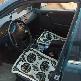 Mercedes-Benz C-Class 1995