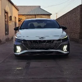 Hyundai Elantra 2021