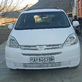 Toyota Sienna 2004