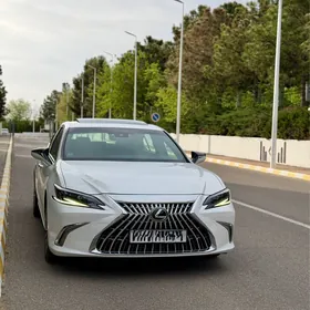 Lexus ES 350 2019