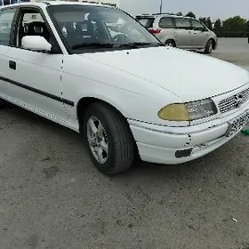 Opel Astra 1998