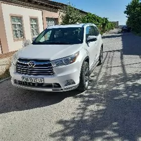 Toyota Highlander 2016