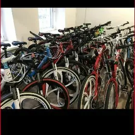 Işçi gerek, Нужен работник.