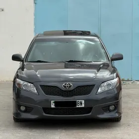 Toyota Camry 2010