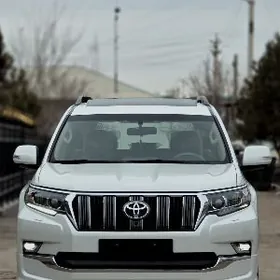 Toyota Land Cruiser Prado 2022