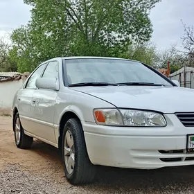 Toyota Camry 1998