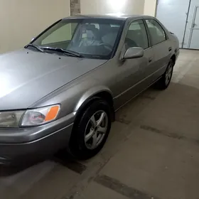 Toyota Camry 1999