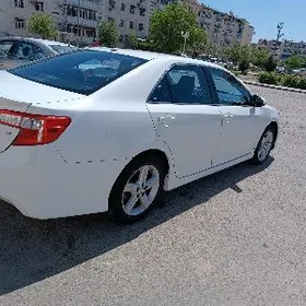 Toyota Camry 2014