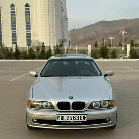 BMW E39 2001
