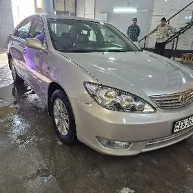 Toyota Camry 2004