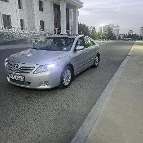 Toyota Camry 2011