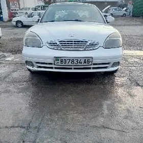 Daewoo Nubira 2000