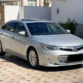 Toyota Avalon 2013