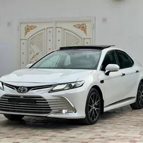 Toyota Camry 2022