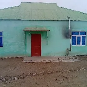 mellek yer pylan jay howly yat